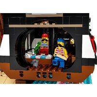 LEGO Ideas 21322 Пираты Залива Барракуды Image #12