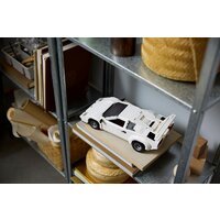 LEGO Icons 10337 Lamborghini Countach 5000 Quattrovalvole Image #11