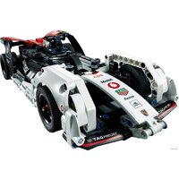 LEGO Technic 42137 Formula E Porsche 99X Electric Image #24