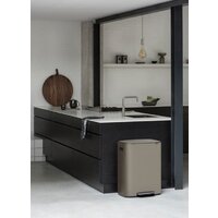 Brabantia Bo Pedal Bin 60 л (платиновый) Image #15