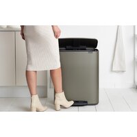 Brabantia Bo Pedal Bin 60 л (платиновый) Image #10