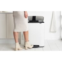 Brabantia Bo Pedal Bin 60 л (белый) Image #11
