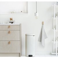 Brabantia Pedal Bin NewIcon 30 л (белый) Image #4