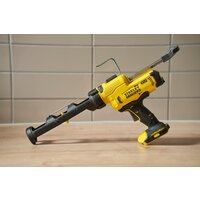 Stanley SFMCE600B (без АКБ) Image #4