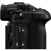 Panasonic Lumix GH6 Body Image #4