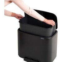Brabantia Bo Pedal Bin 36 л (черный матовый) Image #5