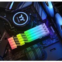 Thermaltake ToughRam RGB 2x8GB DDR4 PC4-32000 R009D408GX2-4000C19A Image #3