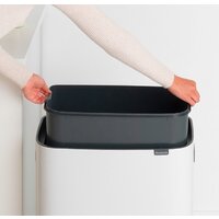 Brabantia Bo Touch Bin 60 л (белый) Image #10