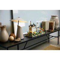 LEGO Architecture 21063 Neuschwanstein Castle Image #8